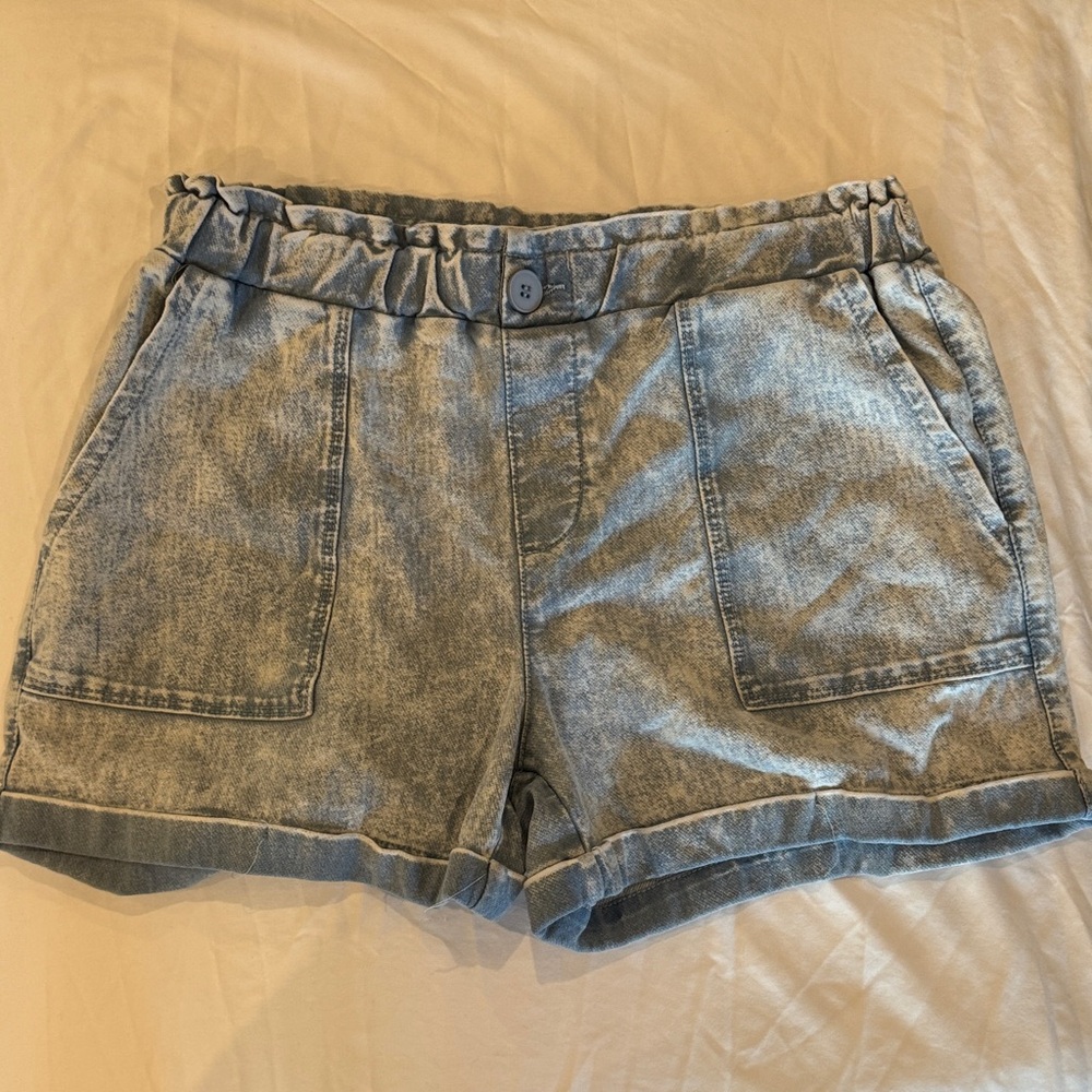 Blank NYC Light Gray blue Jean Shorts